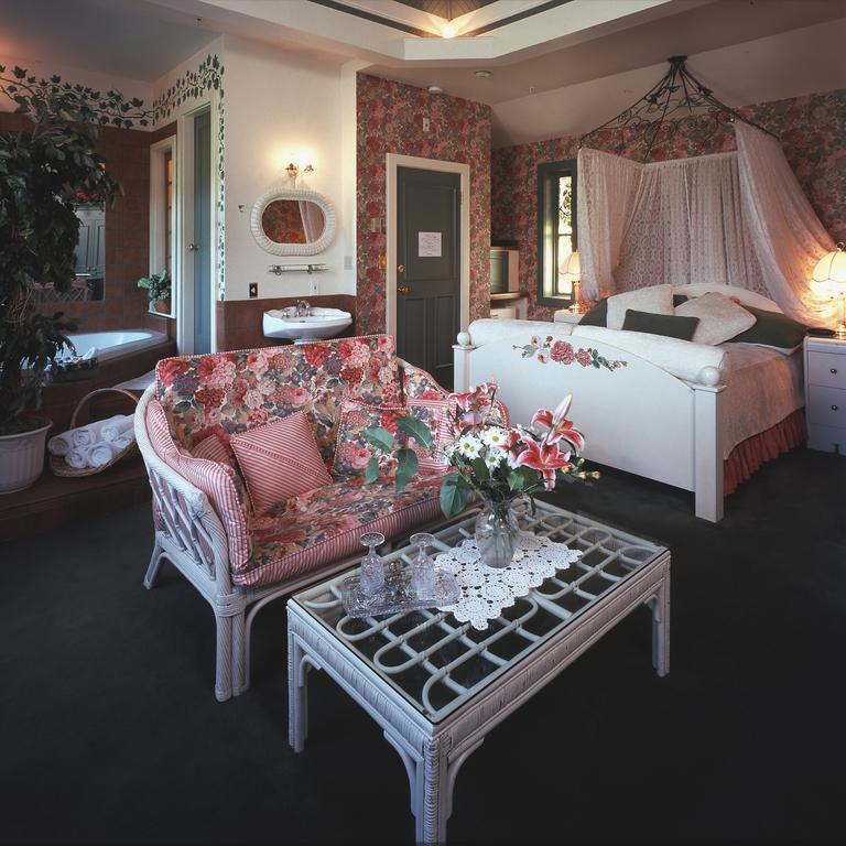 Humboldt House Bed & Breakfast Вікторія Номер фото